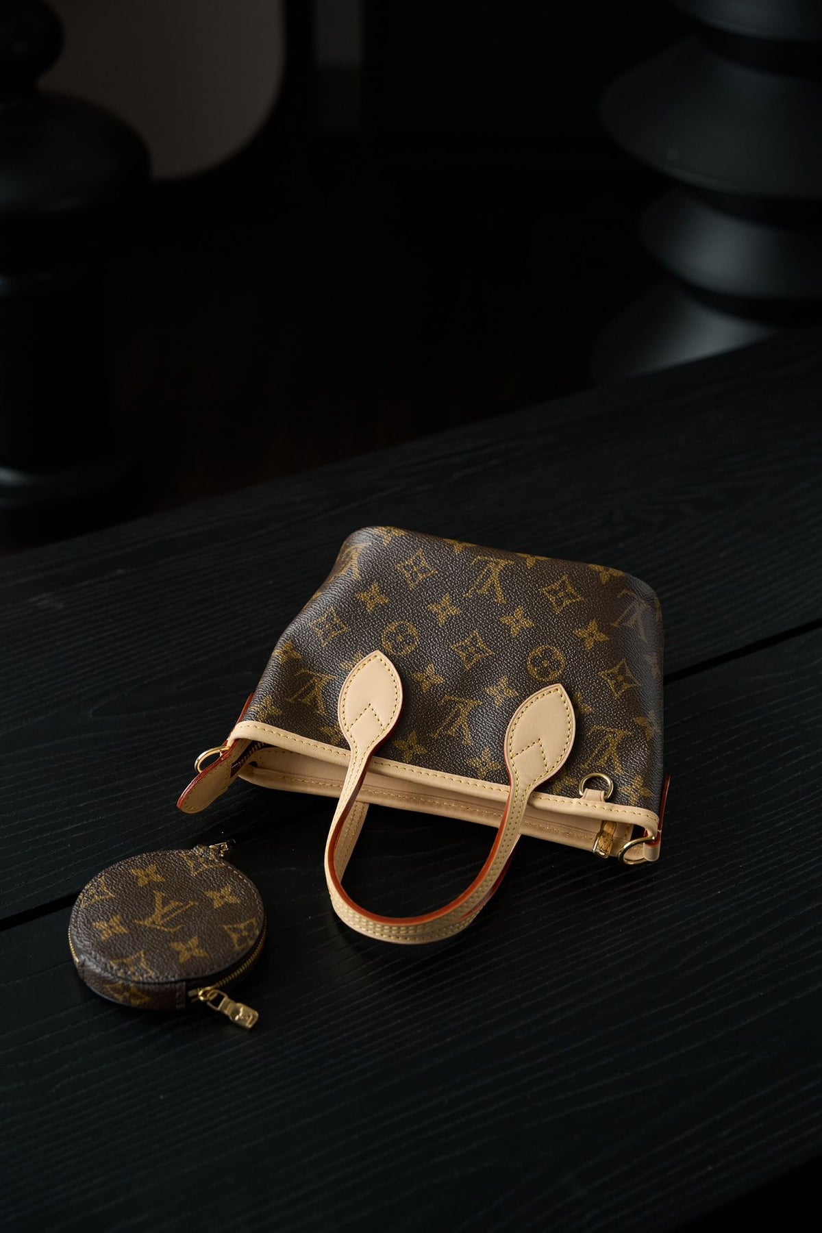 NEVERFULL BB handbag, original diamond pattern aged flower fabric, all-steel vacuum plated hardware, variable code chip M46705