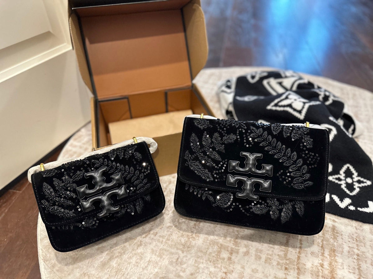 /360.00 Folding Gift Box Packaging Size 18cm/23cm