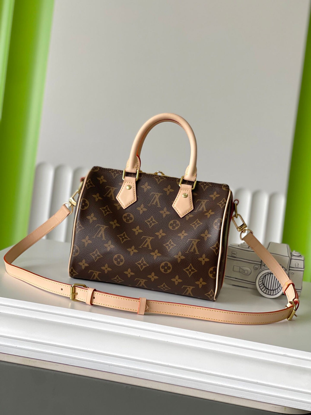 The highest version of the original factory leather top of the line original single with complete packaging top of the line original single physical shot M41113 size: 251915cm