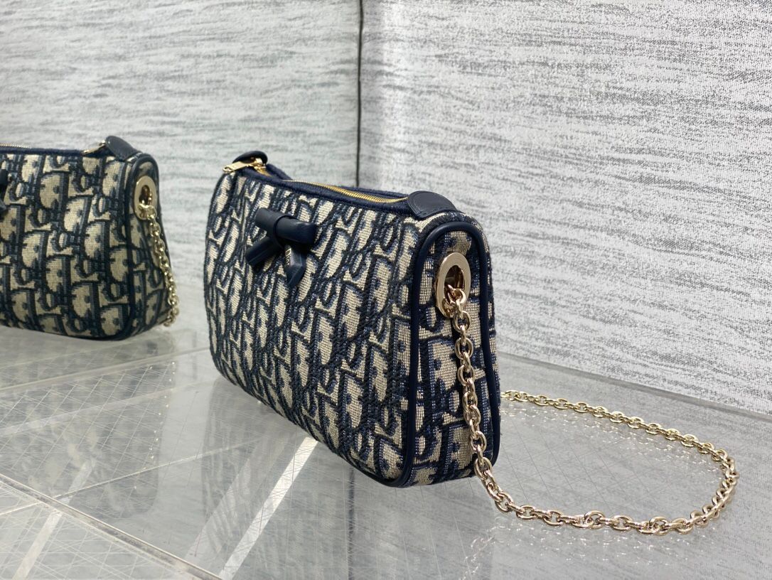 In stock Dior2026 early spring series Oblique bow chain bag, classic Oblique presbyopic canvas + black leather bow, elegant and playful