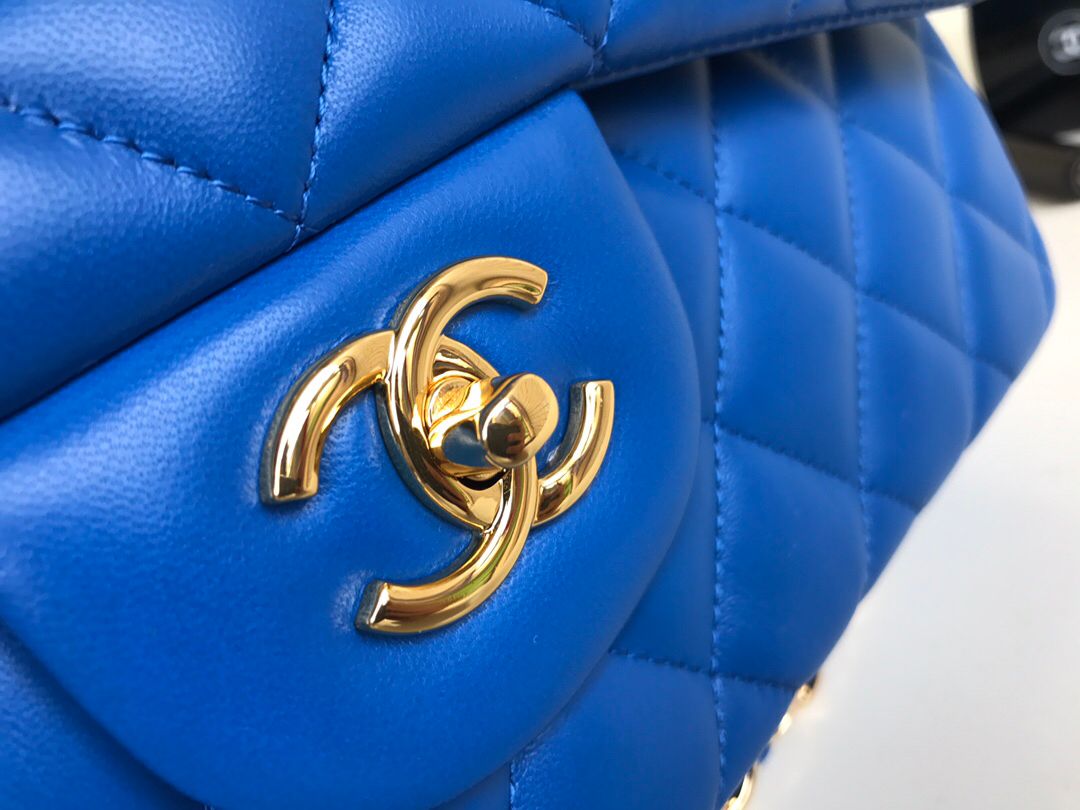 Upgraded version A1113 So beautiful that no one has friends CF Classic rhombus series Original lambskin small buckle version Professionally customized heavyweight hardware shoulder straps Handmade wiring Matching with same color lining Exquisite hot stamp