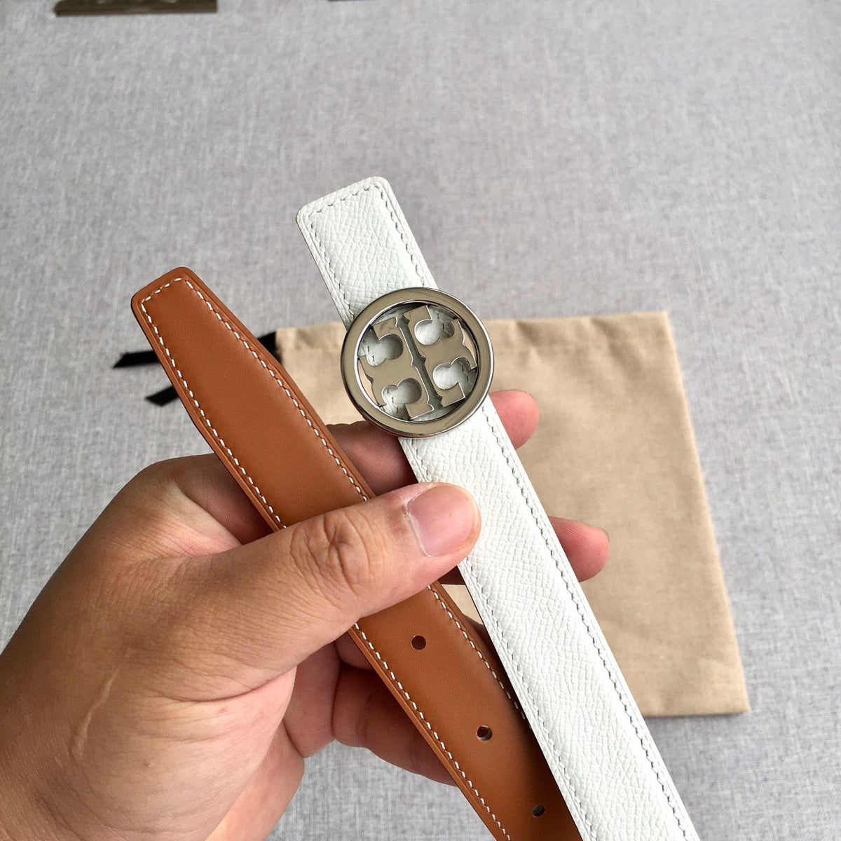 Tory Burch women's models are on sale and popular. Thank you for customer feedback. Real photos. Top quality products. See details. Available in 2.5CM. Available in all sizes