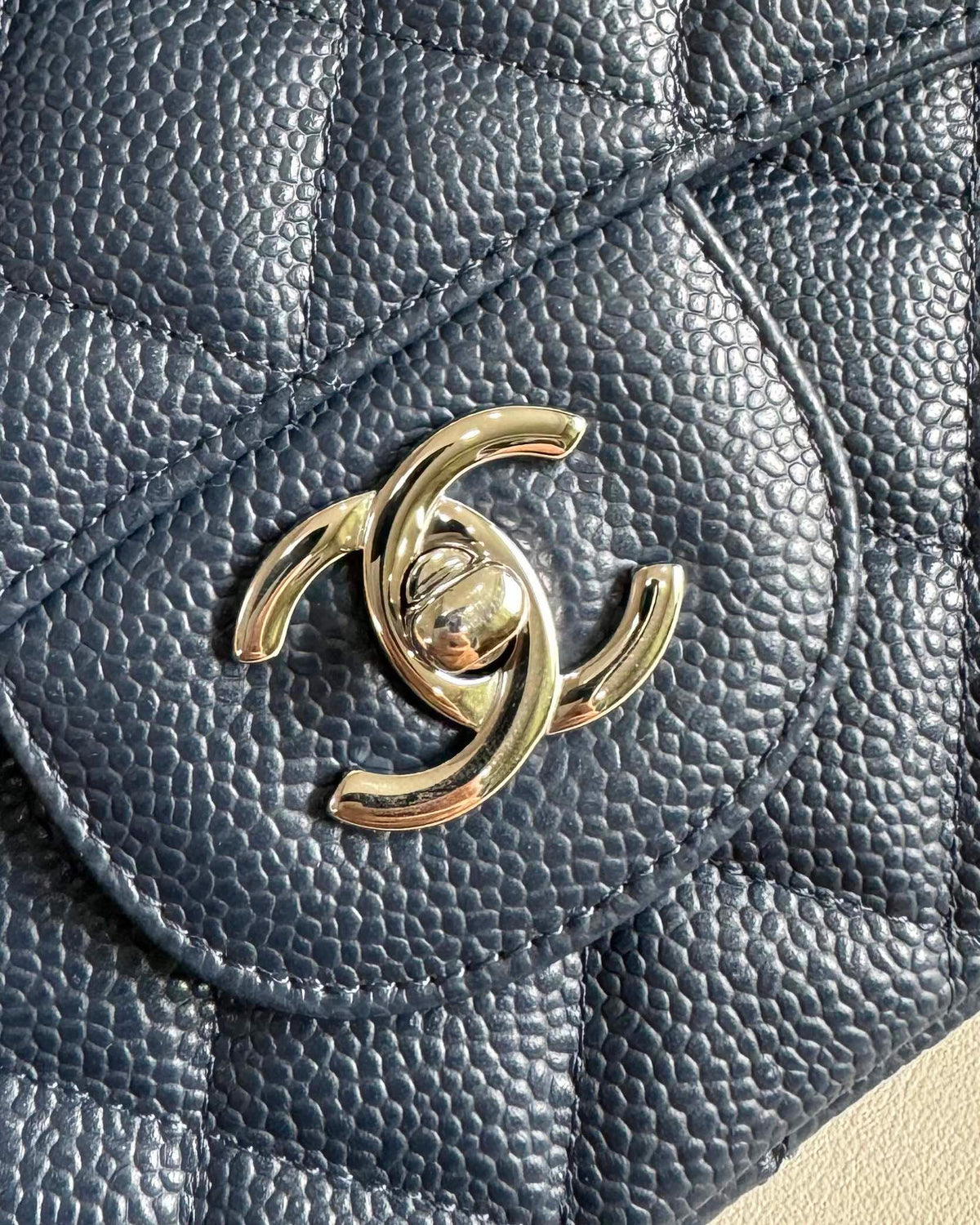 Exclusive real shot of classic ball pattern caviar cowhide 1113Jumbo entirely imported original cowhide CF..MM directly regarded as high-end quality size 30Cm gold and silver buckle in stock P1180