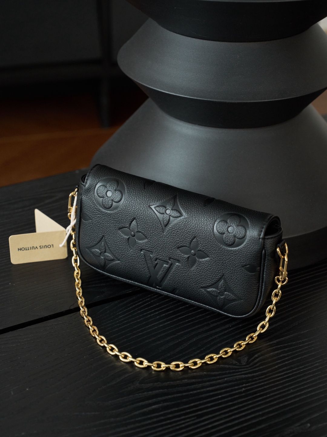 WALLET ON CHAIN IVY black calfskin handbag M82154 P1230 original calfskin full steel vacuum plated variable code chip version