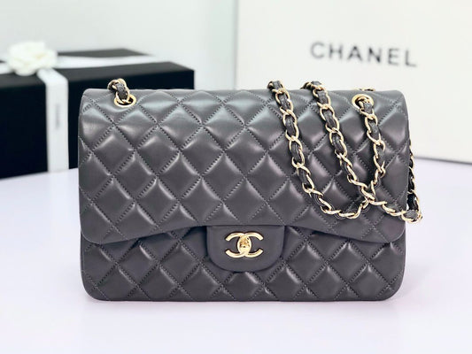 Upgraded version A1113 So beautiful that no one has friends CF Classic diamond series Original lambskin small buckle version Professionally customized heavyweight hardware shoulder straps Handmade wiring Lining leather Exquisite hot stamping font Uniform