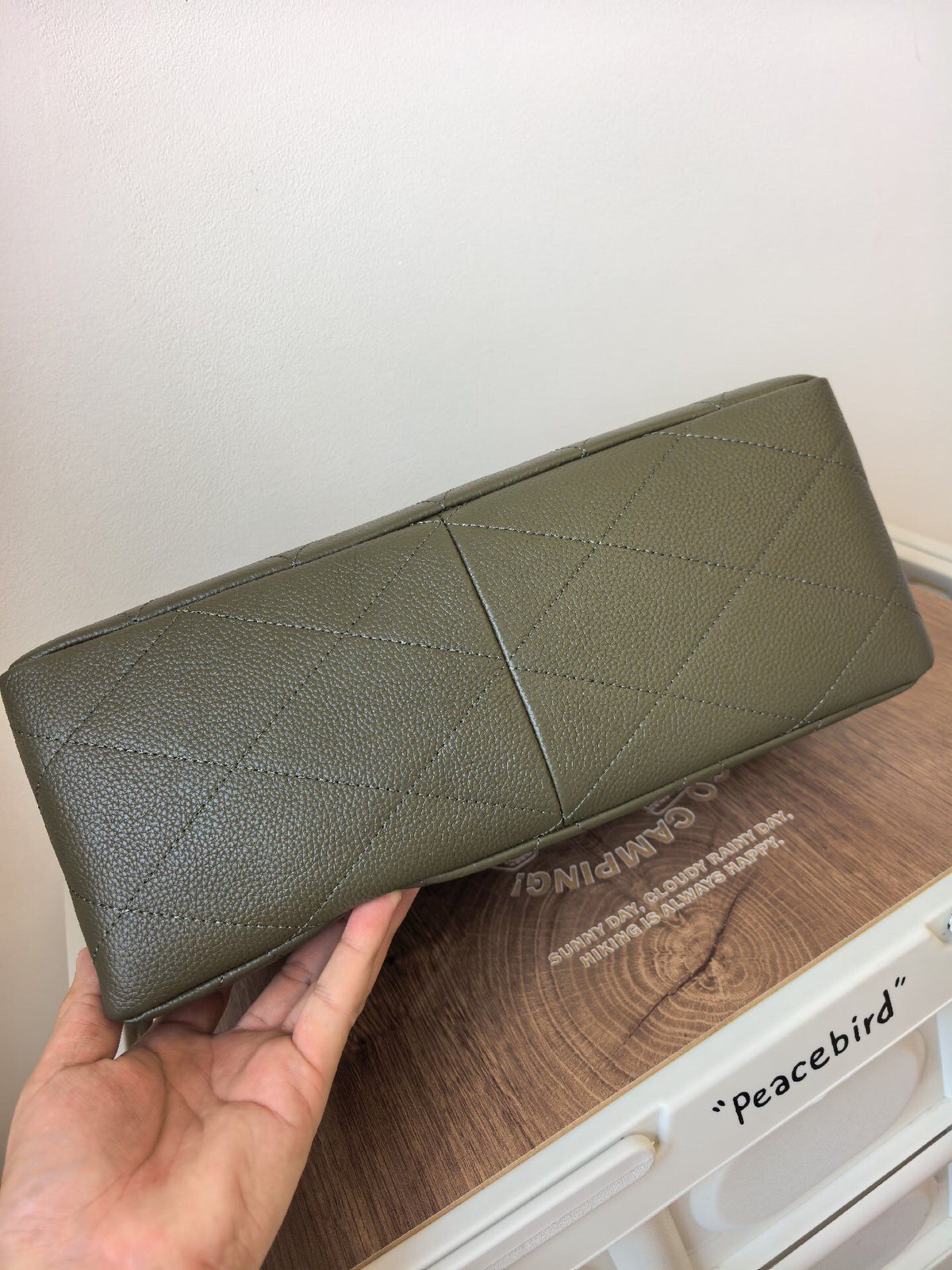 Title: 1520 Large TORY BURCH | Black Gold Charlie Quilted Shoulder Collection Black Gold Charlie Bag Selection Guide Here Comes the Large Super Capacity, Commuter Stopper, Short Apprentice, OK, Medium Size, Suitable for Daily Streetwear, Super Atmosphere