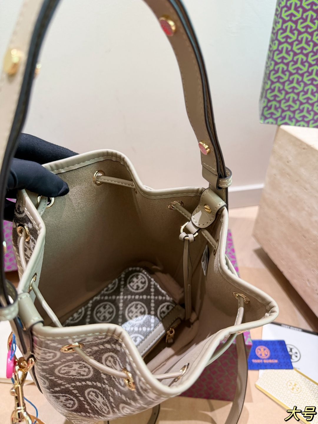 Large size box commuting versatile king | Tory Burch vintage water bucket bag
