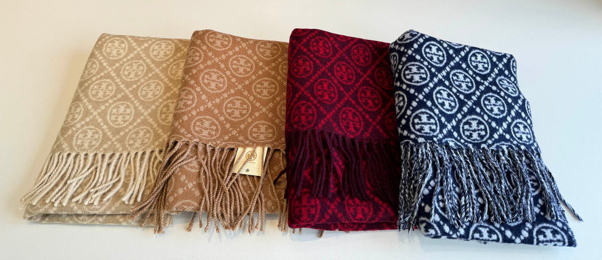 Top imported cashmere TORY BURCH.TB new double-sided scarf navy blue