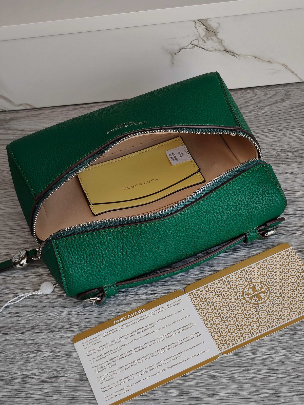 TB new Tory Burch lychee patterned cowhide box bag, cowhide makeup bag, single shoulder, single shoulder, crossbody, or handbag is both suitable