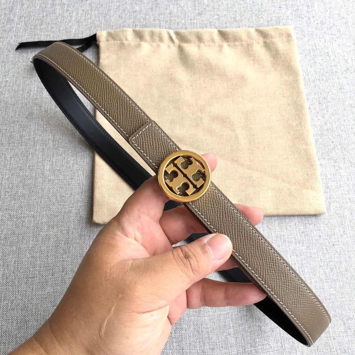 Tory Burch women's models are on sale and popular. Thank you for customer feedback. Real photos. Top quality products. See details. Available in 2.5CM. Available in all sizes
