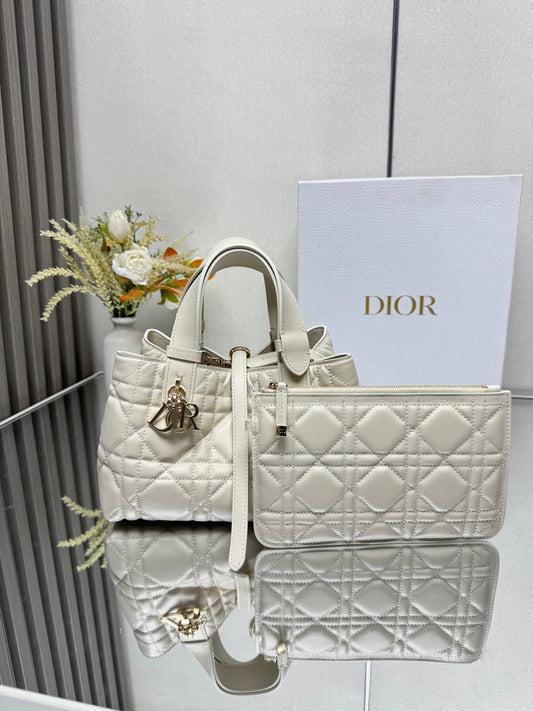 New Color TOUJOURS Handbag [New Color Chalk White Small]