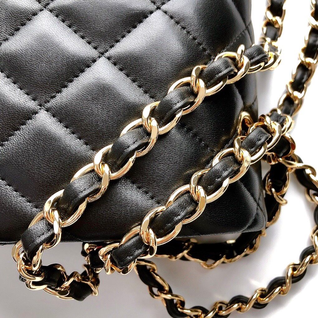 Upgraded version A1113 So beautiful that no one has friends CF Classic diamond series Original lambskin small buckle version Professionally customized heavyweight hardware shoulder strap Handmade wiring Lining leather Exquisite hot stamping font Uniform