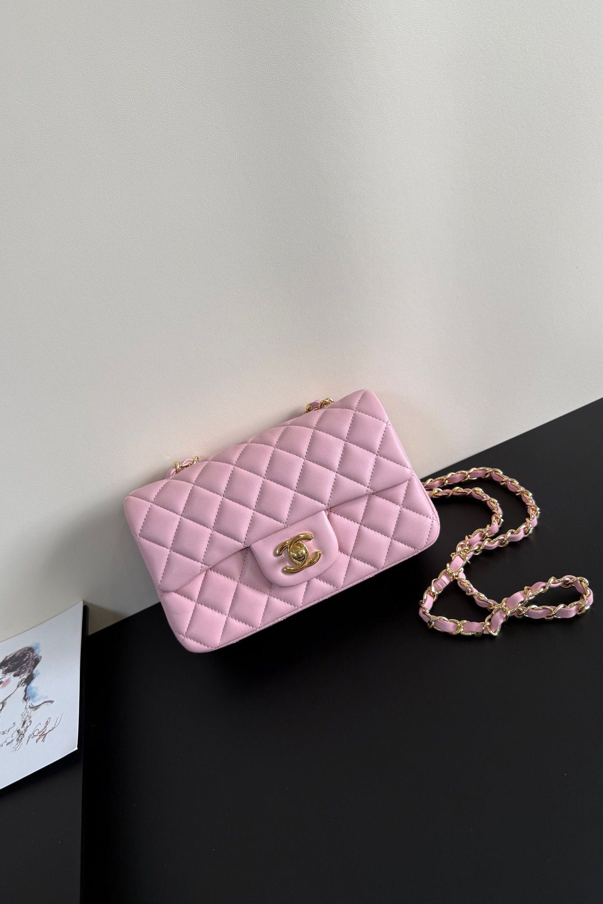 Upgraded version (full leather inside and outside) CF 20cm lambskin. Exclusive product in the market. Please see the pictures for leather details and workmanship. It is perfect. Welcome to compare. 116 pink gold buckle