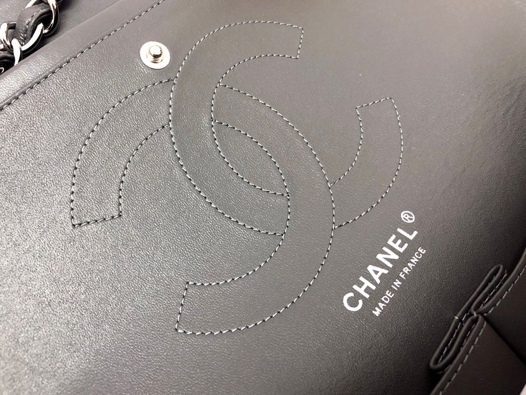 Upgraded version A1113 So beautiful that no one has friends CF Classic diamond series Original lambskin small buckle version Professionally customized heavyweight hardware shoulder straps Handmade wiring Lining leather Exquisite hot stamping font Uniform