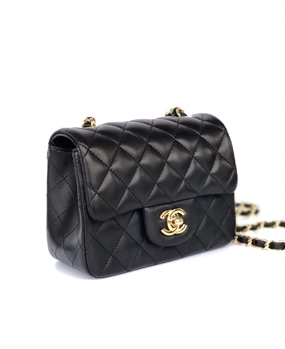 Fatty Fang Mini 17cm CF has a very feminine elegance, inherits the classics, is listed as the historical sales champion, and is an indispensable item in every pink fan’s wardrobe. 17cmp650 sheepskin