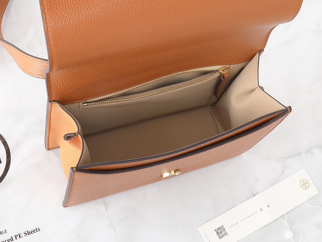 Original order quality, new product attention to details guarantee genuine leather TORY BURCH, Tang Libaiqi's new Miller organ bag! Crafted with lychee patterned cowhide and adorned with iconic shiny gold double tlogo, the adjustable length leather should