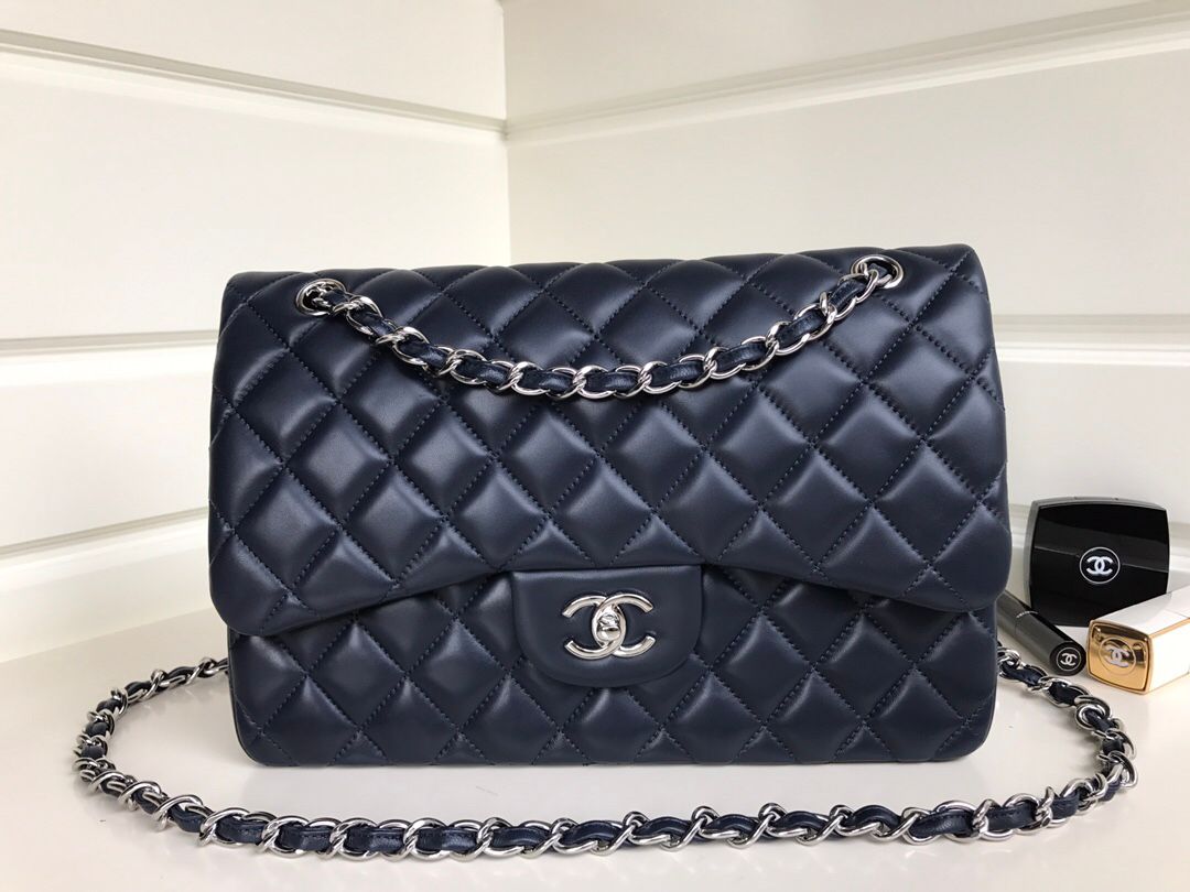 Upgraded version A1113 So beautiful that no one has friends CF Classic diamond series Original lambskin small buckle version Professionally customized heavyweight hardware shoulder straps Handmade wiring Lining leather Exquisite hot stamping font Uniform