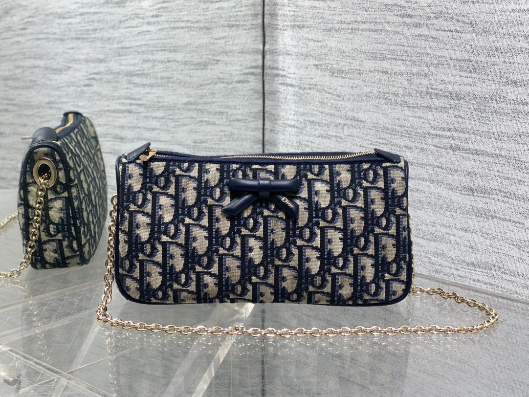 In stock Dior2026 early spring series Oblique bow chain bag, classic Oblique presbyopic canvas + black leather bow, elegant and playful