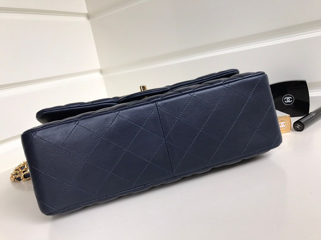 Upgraded version A1113 So beautiful that no one has friends CF Classic diamond series Original lambskin small buckle version Professionally customized heavyweight hardware shoulder straps Handmade wiring Lining leather Exquisite hot stamping font Uniform